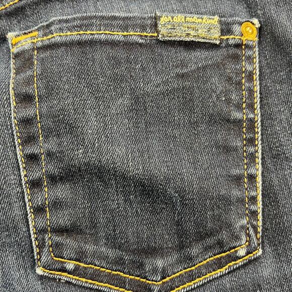7 For All Mankind Cropped Skinny Jean Dark Wash Low Rise Size 27 - Picture 12 of 13